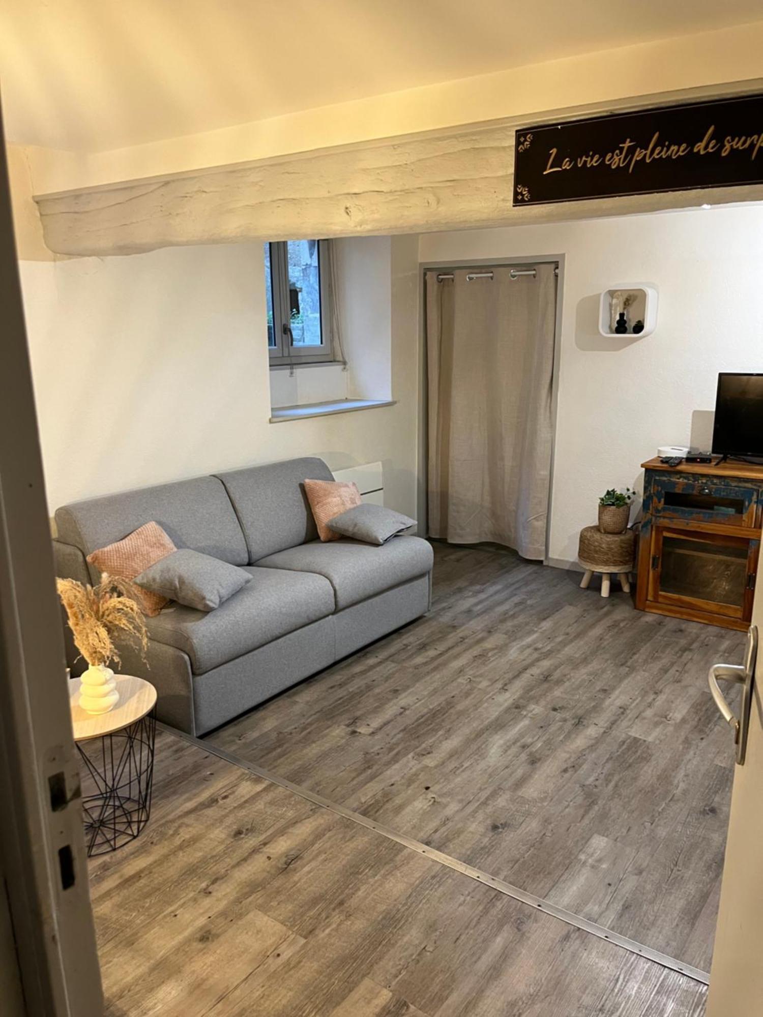 Apartamento Le Cosy Du Marche Notre-Dame Poitiers Exterior foto