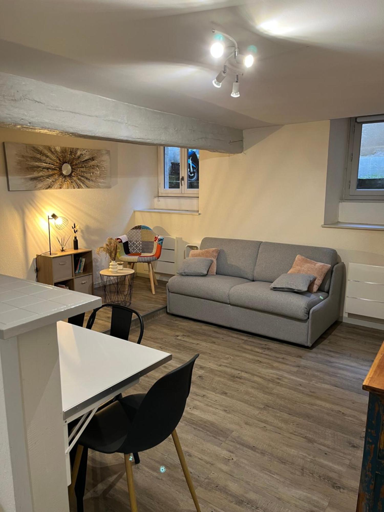 Apartamento Le Cosy Du Marche Notre-Dame Poitiers Exterior foto
